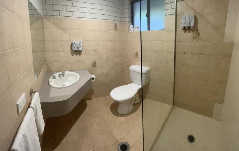 Woomargama Motel Экстерьер фото